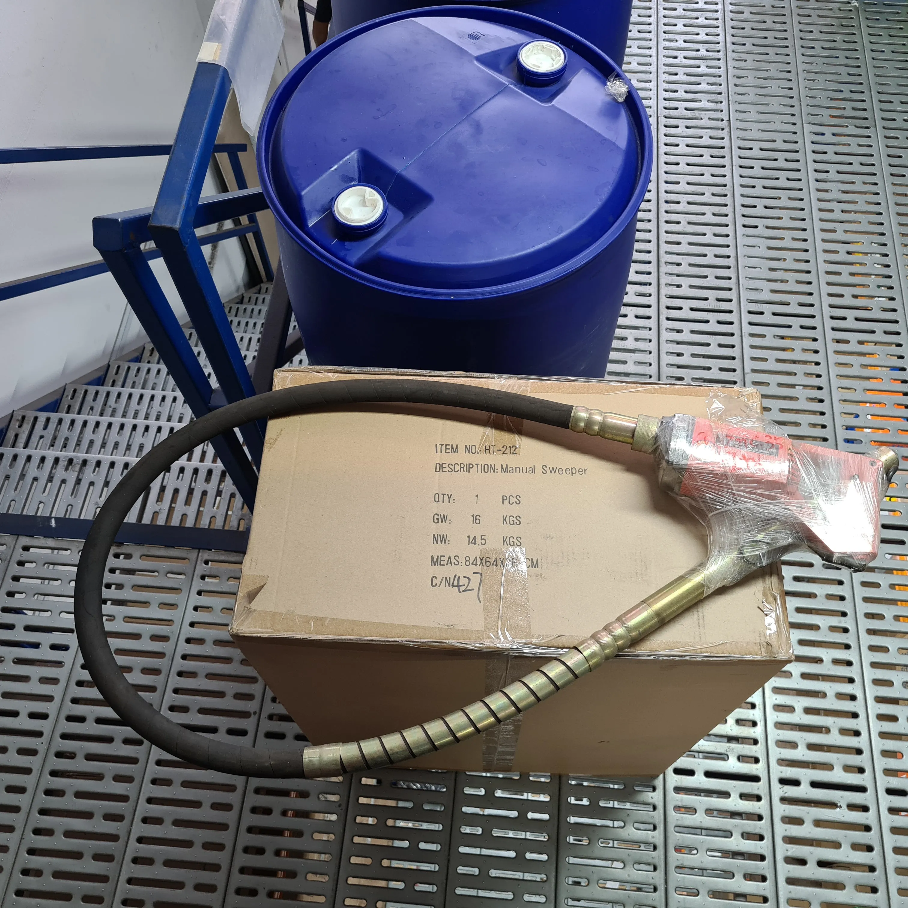 Aiko 35mm Hand Held Electric Vibrator for Cement | Length   Power : 1.5m   800W, 2m   800/1300W | Model : CV-ZMC