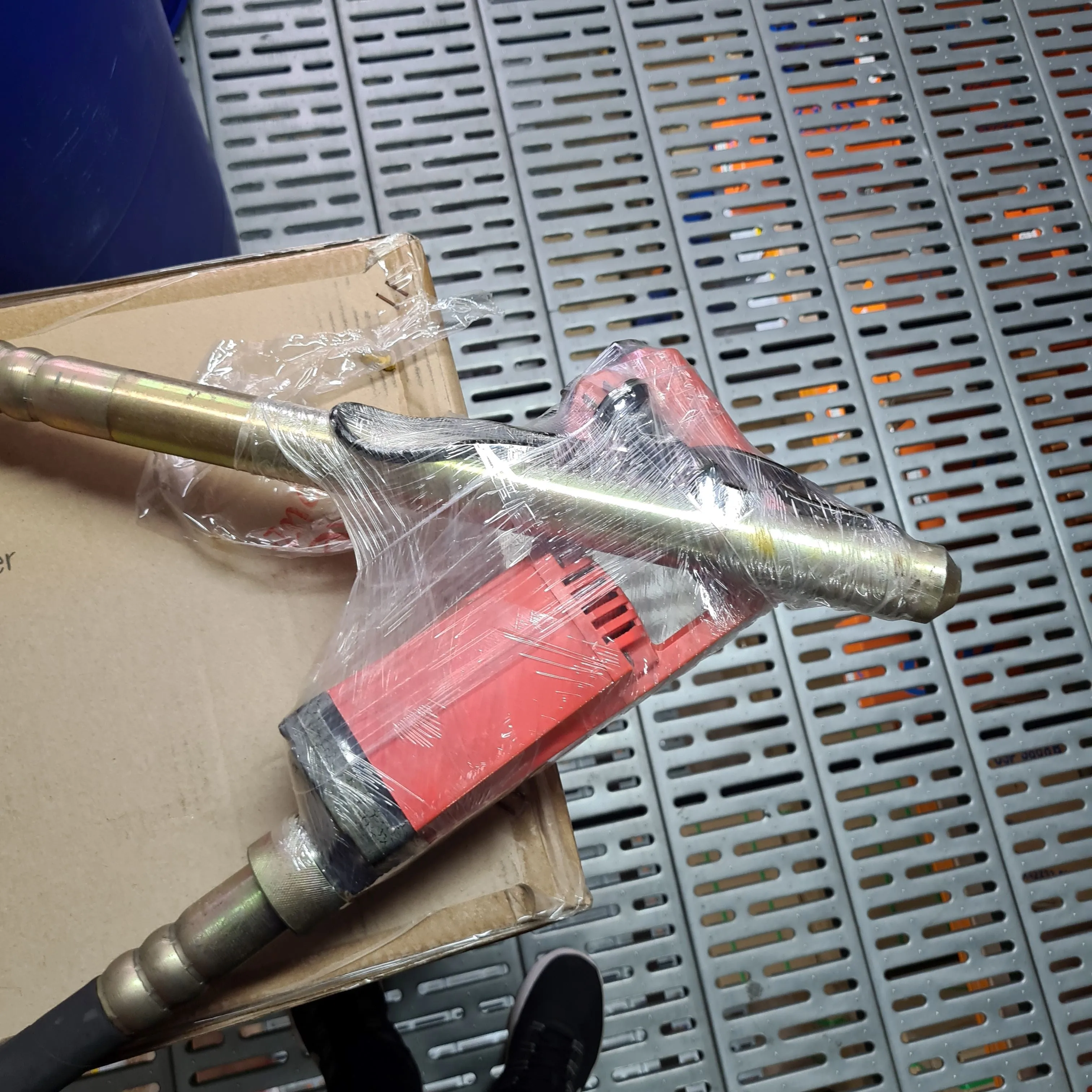 Aiko 35mm Hand Held Electric Vibrator for Cement | Length   Power : 1.5m   800W, 2m   800/1300W | Model : CV-ZMC